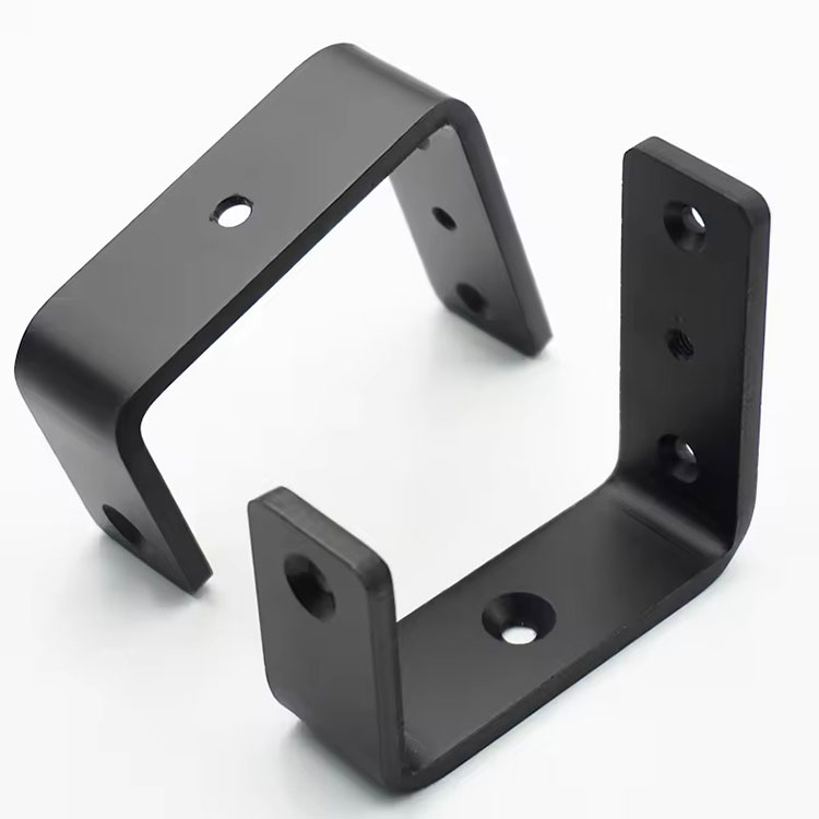 Kokie yra konkretūs vieno perforavimo mašinos komponentų taikymas pramonės srityje?